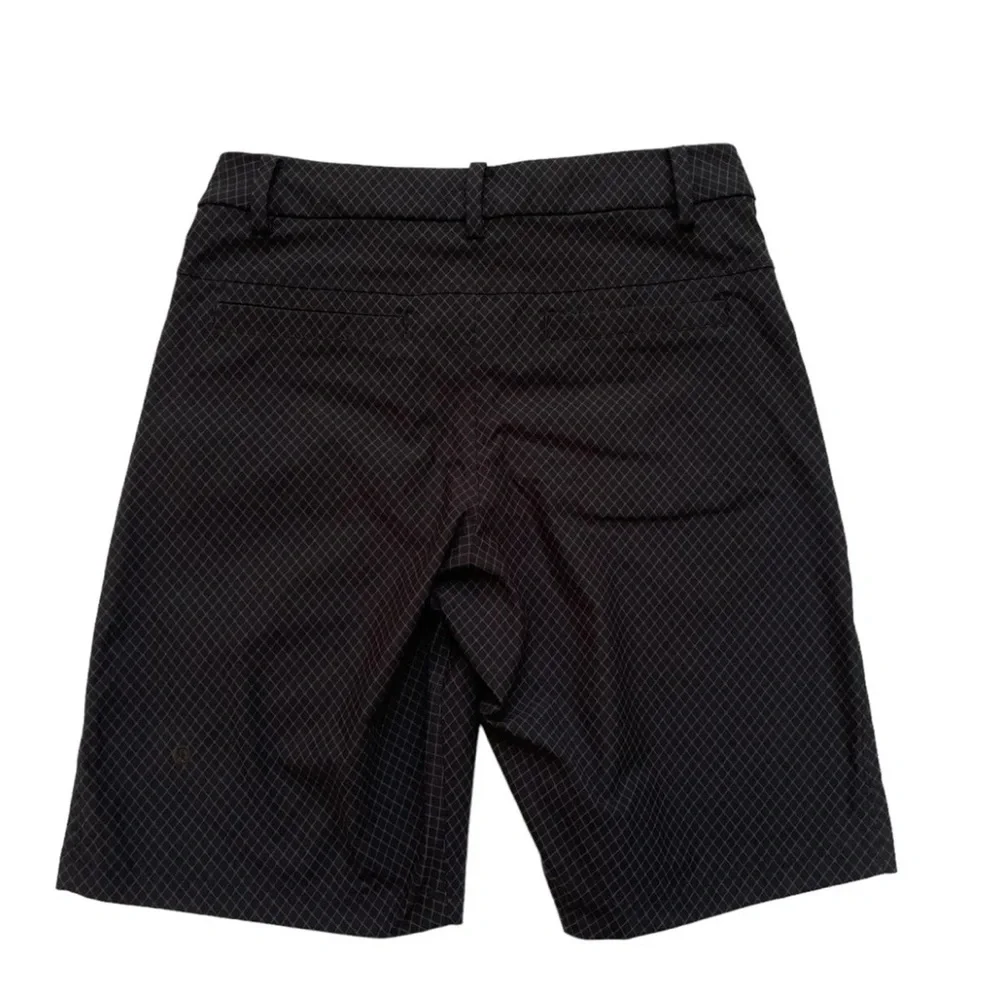 Lululemon Commission Classic Fit 10.5” Warpstreme Shorts Mens Sz 32 Black Check
